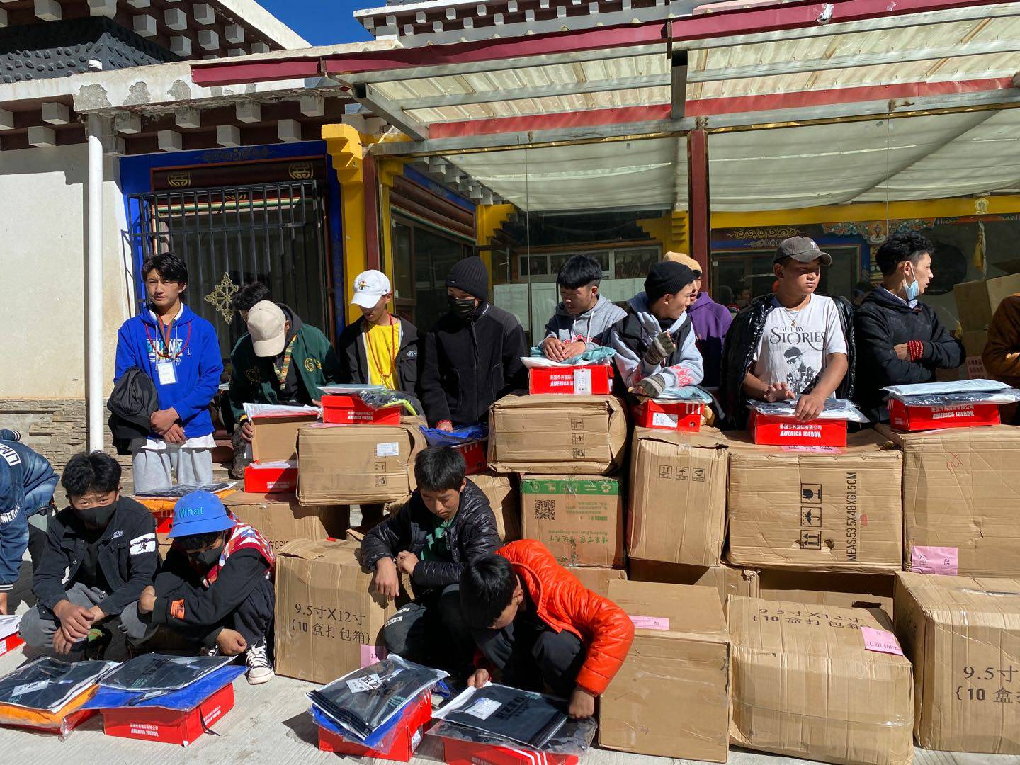 开云官方版网站登录入口-开云(中国)公益回顾丨家国同欢月同圆 温暖满载甘孜州(图7)