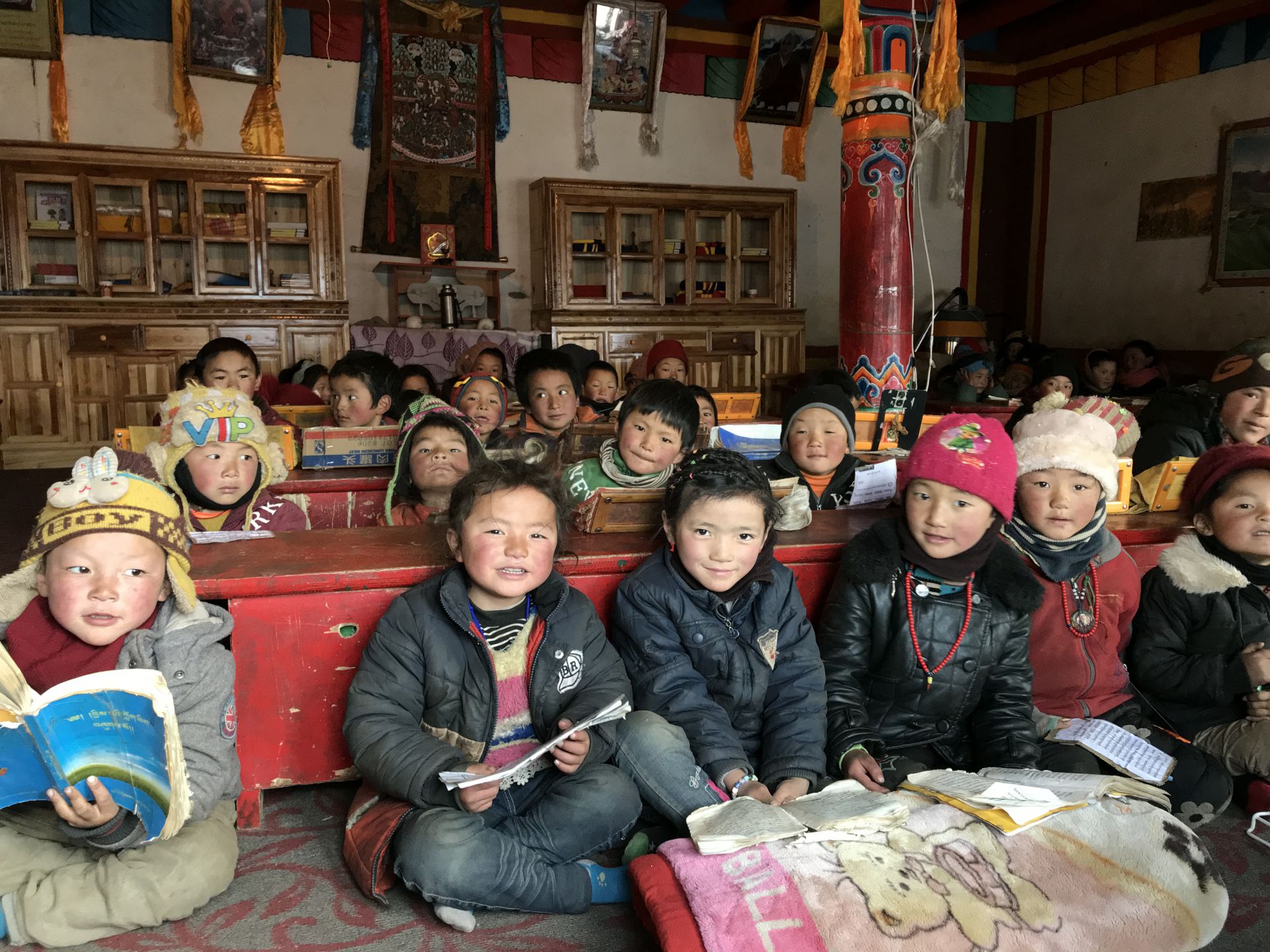 开云官方版网站登录入口-开云(中国)公益回顾丨家国同欢月同圆 温暖满载甘孜州(图11)